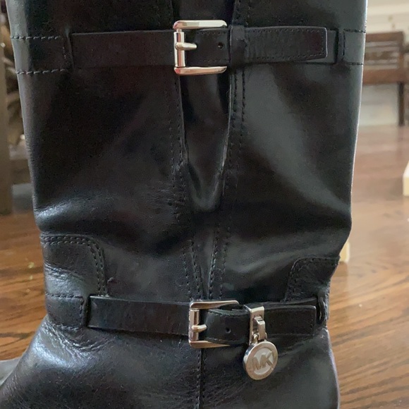 Michael Kors Blake Buckle Boot Blk w/Silver, Sz9.5 - Picture 4 of 11